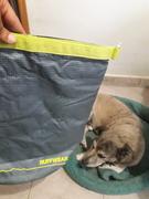 La Tienda de Frida & Chelsee Kibble Kaddie® Almacenador de Comida Portable - Ruffwear México Review