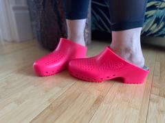 Calzuro Canada Classic with Upper Holes - Pink Review