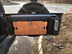4WD CREW Front Runner - Drop Down Tailgate Table Review