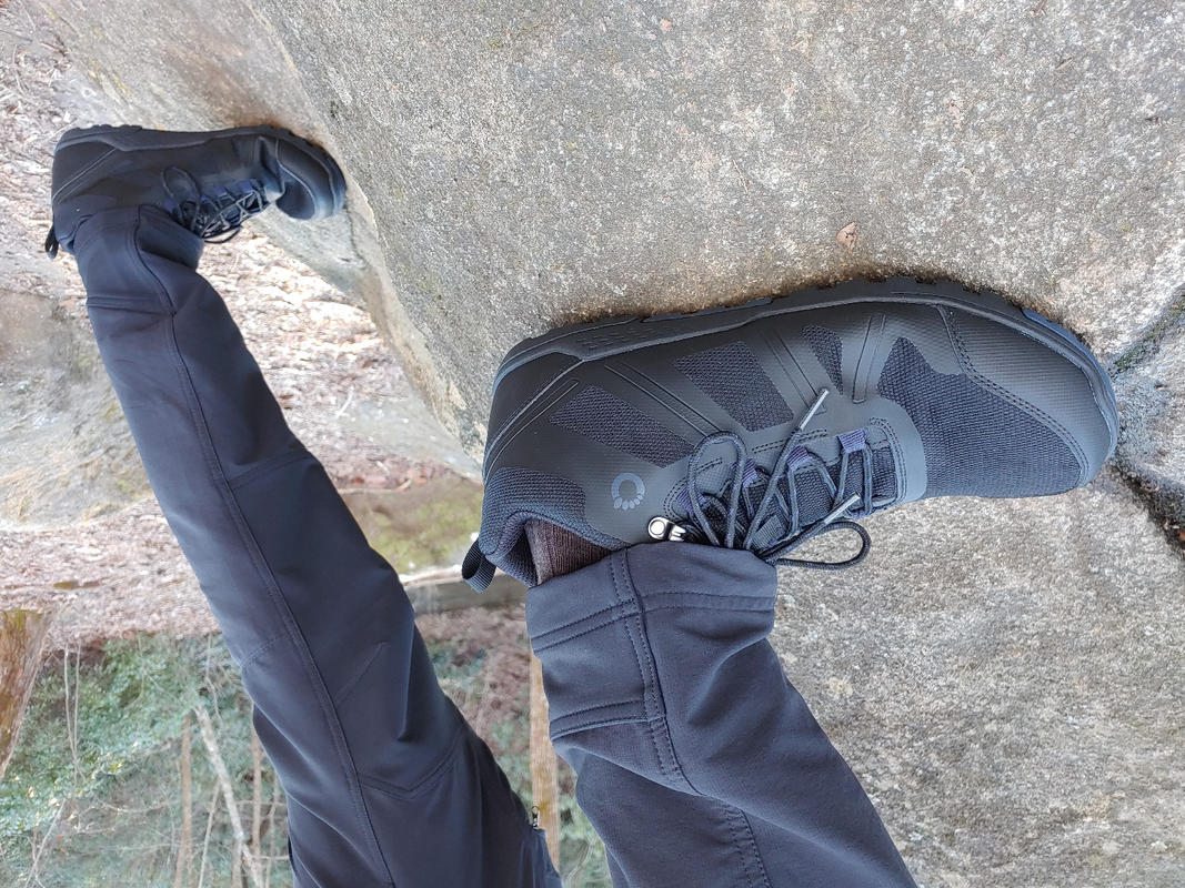 xcelerator daylight running shoes