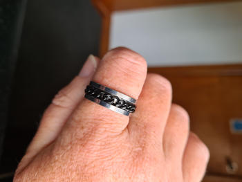 Selfawear Cuban Chain Spinning Anxiety Ring - Obsidian Review