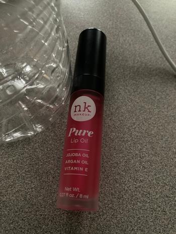 NICKA K NEW YORK PURE LIP OIL Review
