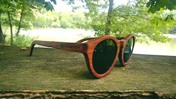 Woodgeek store The Hipster - rosewood round sunglasses Review
