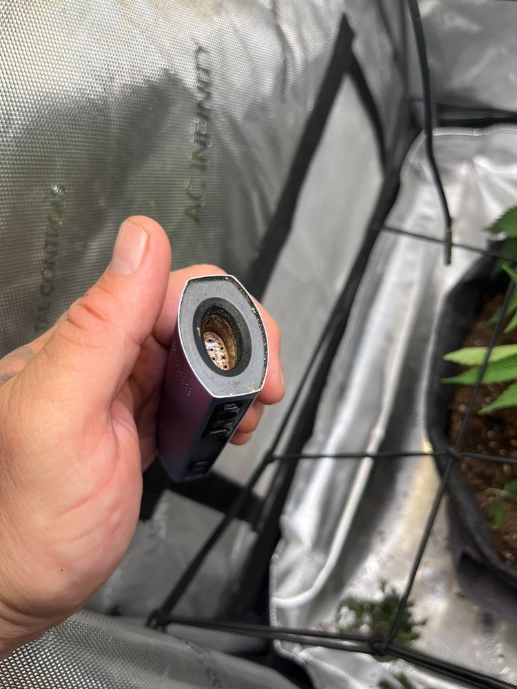 POTV XMAX Starry V4 Vaporizer - Customer Photo From Carly Crone