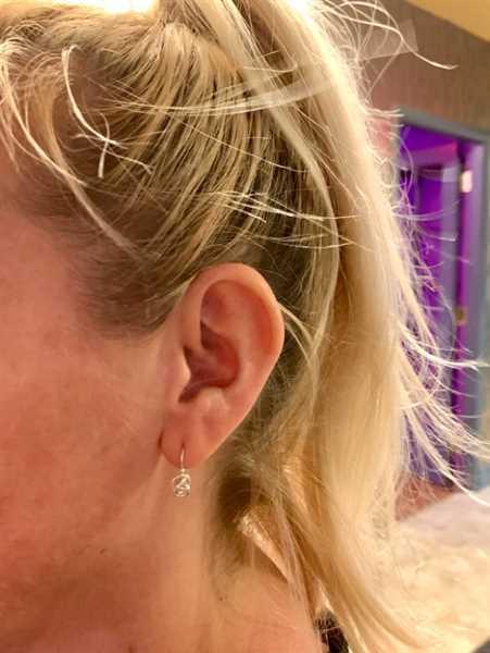 Amy szczechowicz verified customer review of Tumbleweed Knot Earrings in Sterling Silver