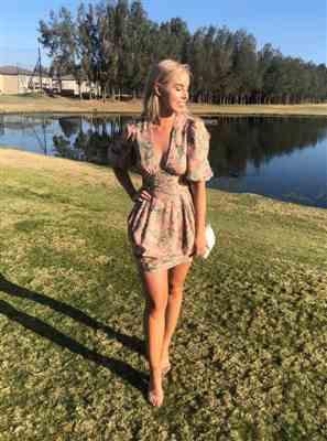Anna D verified customer review of Tempest Lace Up Dress