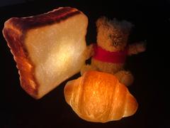Yukiko Morita PAMPSHADE Online Shop トースト（角食） Bread Lamp （電池タイプ）LED light Review