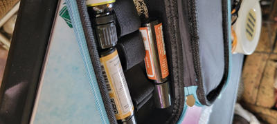 Kumi Oils Hard Shell Essential Oils Carry Case - Holds (10) 5 ml or 10 ml Bottles Review