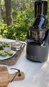 Kuvings Whole Slow Juicer EVO820 Series Review