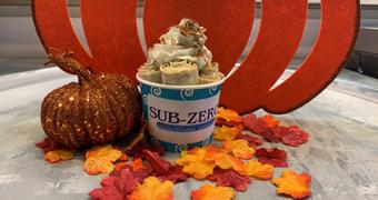 Frozen Dessert Supplies UNIQ® 12 oz Blue Polka Dotty Ice Cream Cups Review