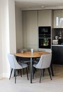housecosy Aiden round extendable dining table, herringbone oak Review