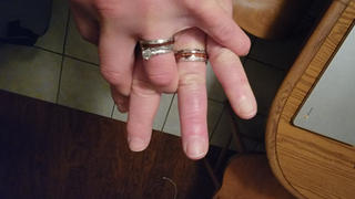 HappyLaulea Pair of 14K Gold Hawaiian Hand Engraved Rings [6&8mm] Koa Wood inlay - Barrel Shape Review