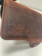 MegaGear Store MegaGear Leica D-Lux 7 Ever Ready Top Grain Leather Camera Case and Strap Review