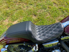 Lowbrow Customs Kickflip Seat - Double Diamond - White Stiching - fits 2006-2017 Harley-Davidson Dynas Review