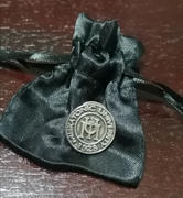 Badali Jewelry Miskatonic University Pin - srebrna recenzija