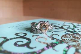 טבעת אירוסין של תכשיטי בדאלי של ARAGORN ™ ו- ARWEN ™ סקירה