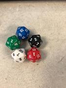 Pippd Set of 5 Twenty Sided 19mm D20 Opaque Dice RPG D&D Green with White Numbers Die Review