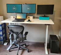 Uno Furniture Evolve Electric Standing Desk Extra Deep Desktop Review