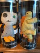 The Daebak Company It's Okay to Not Be Okay / Official Keyring Dolls (Mangtae and Dinosaur) Review