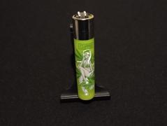 SMOKEA® Clipper MJ Pinups Lighter Review