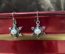 Brandywine Boutique Vintage Snowflake Pearl Earrings Review