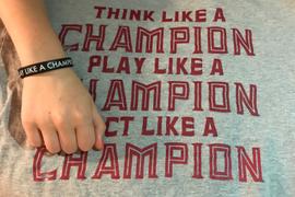 Elite Athletic Gear PLAY LIKE A CHAMPION Wristband Review