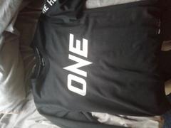 onefc-worldwide ONE Black Logo Sweatshirt Review