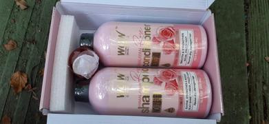 Wow Skin Science Himalayan Rose Shampoo and Conditioner Review