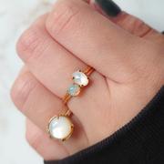 Juvelia 【△在庫限り/Video/6月誕生石】マザーオブパール　オーバルSリング【Mother of Pearl/Oval small ring】 Review
