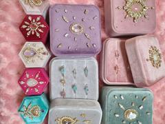 Juvelia レインボームーンストーン　ヘキサゴンボックス【Rainbow moonstone /Hexagon box】 Review