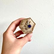Juvelia 【レアストーン】ヘキサゴンベルベットリングボックス【Rare stone/Wing Hexagon Ring box 】 Review