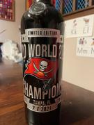 Mano's Wine Tampa Bay Bucs 2020 Champions Banner Etched Wine Review
