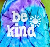 sunshinesisters BE KIND MYSTERY TIE DYE BACKPACK Review