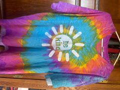 sunshinesisters Be Kind Sunshine V-Neck Tee {A Tee is Donated for Every Tee Sold!} Review