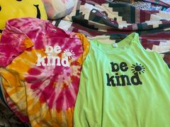 sunshinesisters Be Kind Monthly VIP Tee Club {922} - GLOW IN THE DARK!!! Review