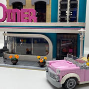 Myhobbies LEGO® 10260 Creator Expert Downtown Diner Review