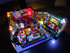 Myhobbies LEGO® 21319 Ideas Central Perk Review