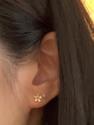 local eclectic Solid Gold Daisy Studs Review