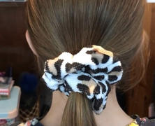 The Vintage Cosmetic Company 2 Piece Microfibre Hair Scrunchies Leopard Print Review