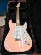 Chicago Music Exchange Fender Player Stratocaster Shell Pink w/3-Ply Mint Pickguard Review
