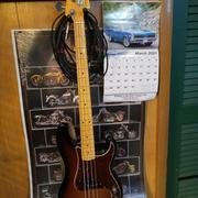 Chicago Music Exchange Fender American Professional II Precision Bass 3-Tone Sunburst Review