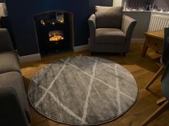 Home Looks Salvador Geometric Modern Rug V1 Review