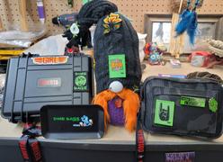 DIME BAGS® The Underboss | Omerta Smell-Proof Hard Case | Magnetic Case Review