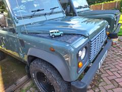 Oxford Diecast Cararama Land Rover Defender (Light Green) 1:24 Review