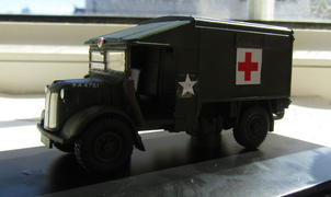 Oxford Diecast Model of the 51st Highland Division 1944 Austin K2 Ambulance by Oxford at 1:76 scale. Review