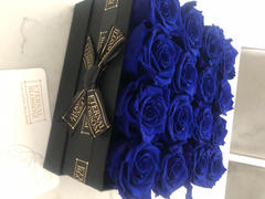 Eternal Blossom 16 Piece Blossom Box - Black Box - All Colours of Year Lasting Infinity Roses Review