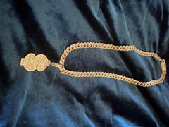 The GUU Shop Baguette Dollar Sign Necklace Review