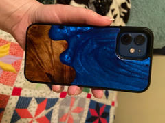 WUDN Slim Resin & Wood Phone Case (Coastline Collection - Diver's Blue) Review