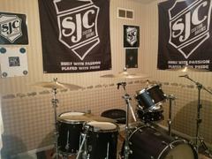 SJC Custom Drums SJC Custom Drums Shield Logo Flag Review