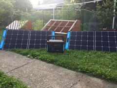 Geneverse (fka. Generark) SolarPower ONE Portable Solar Panel Generator (100W Max Output/Panel) Review